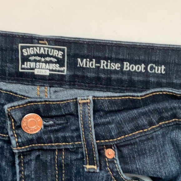 Signature Mid Rise Boot Cut Jeans - Picture 3 of 8